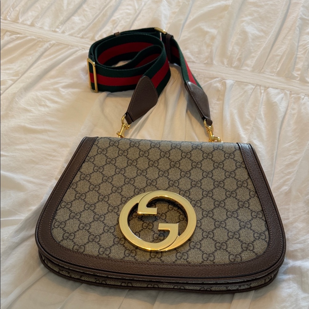 GG Brown Leather Crossbody Bag with Gold Accent